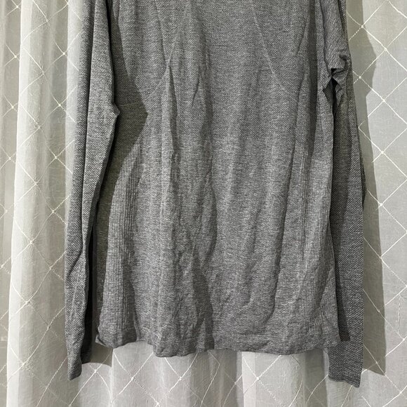 grey lululemon long sleeve size L - Picture 4 of 5